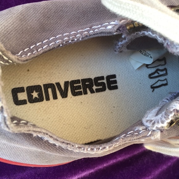UNISEX Converse All Star Zippered Sneakers (Men’s’ 5,Ladies’ 7) - Picture 6 of 10